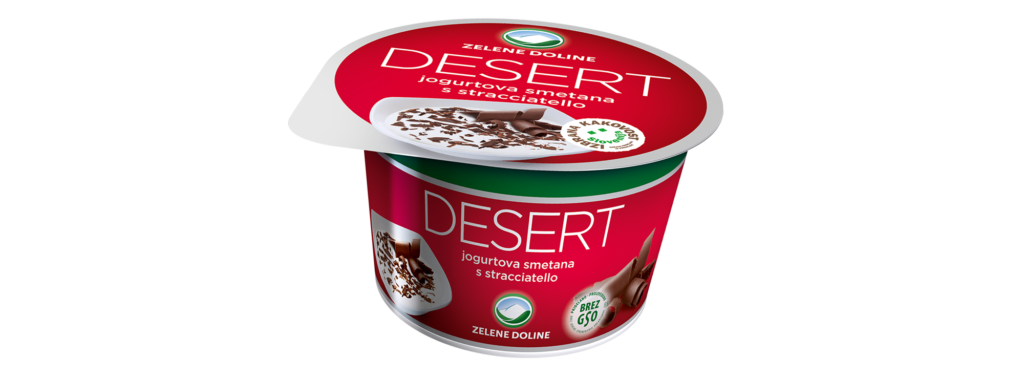 Desert jogurtova smetana s stracciatello